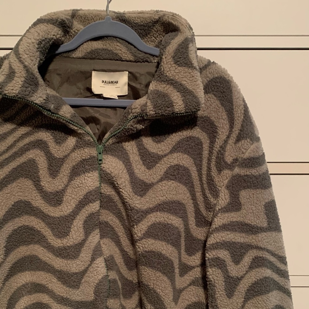 Pull&Bear Green Cropped Zip Up Sweatshirt